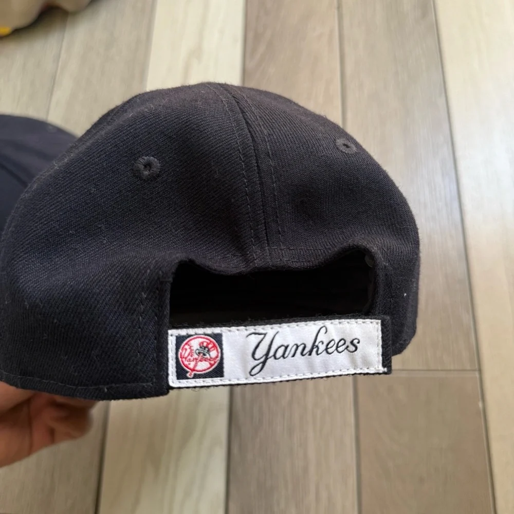 New Era Black and White Hats Classic Accessories
